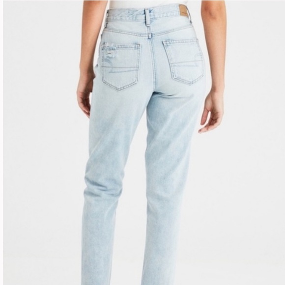 AE Light Wash Mom Jeans - Picture 2 of 7